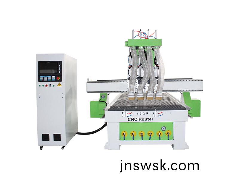 1325四工序(xu)闆(ban)式(shi)傢(jia)具(ju)數(shu)控鵰刻(ke)機(ji)